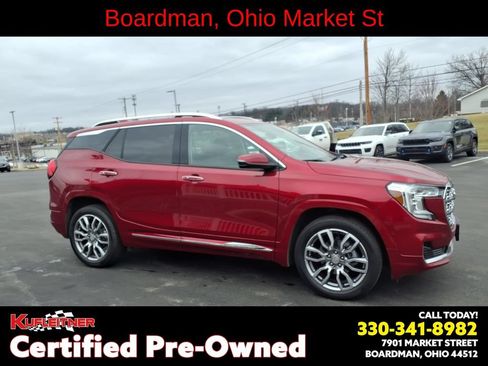 Used 2024 GMC Terrain Denali w/ Denali Premium Package AWD/4WD image 6