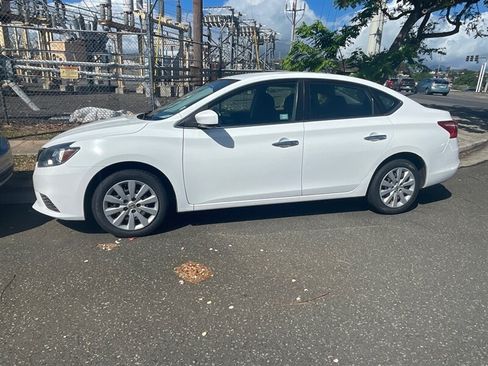 Used 2016 Nissan Sentra SV FWD image 1