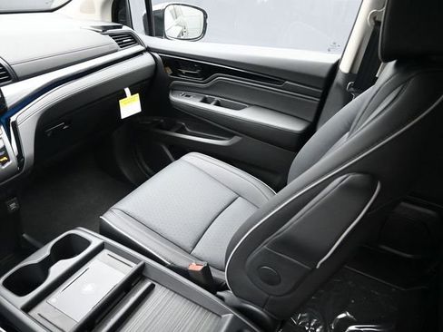 New 2026 Honda Odyssey Elite image 11