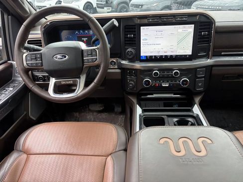 Used 2024 Ford F350 King Ranch w/ FX4 Off-Road Package image 31