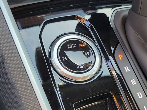 New 2026 Chevrolet Colorado W/T image 12