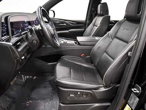 Used 2022 Cadillac Escalade Sport w/ Touring Package AWD/4WD image 15