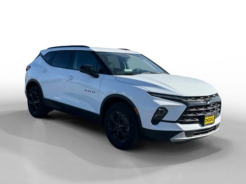 New 2026 Chevrolet Blazer LT w/ Midnight/Sport Edition image 7