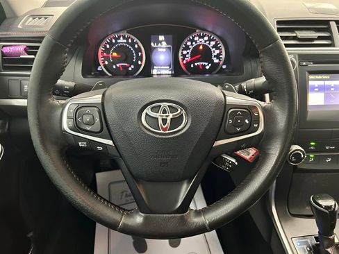 Used 2017 Toyota Camry SE image 13