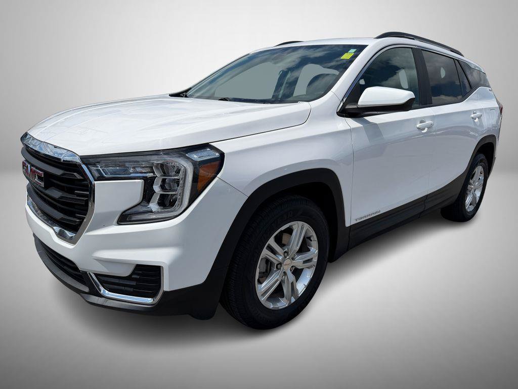 Used 2022 GMC Terrain SLE w/ Driver Convenience Package FWD image 2
