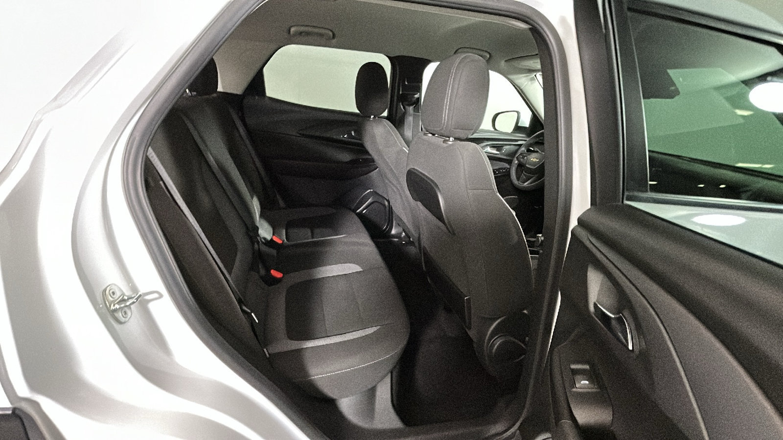Used 2021 Chevrolet TrailBlazer LT FWD image 34
