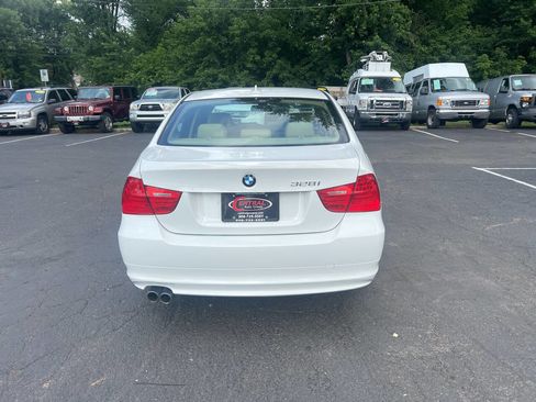 Used 2011 BMW 328i xDrive Sedan image 6