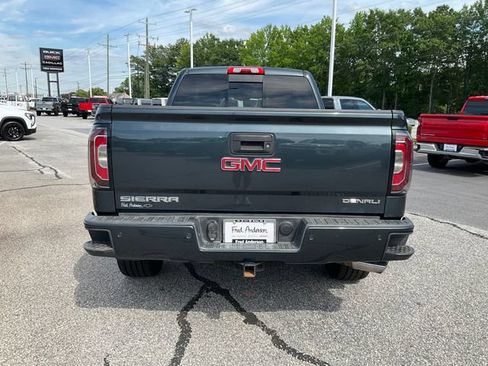 Used 2018 GMC Sierra 1500 Denali w/ Denali Ultimate Package AWD/4WD image 25