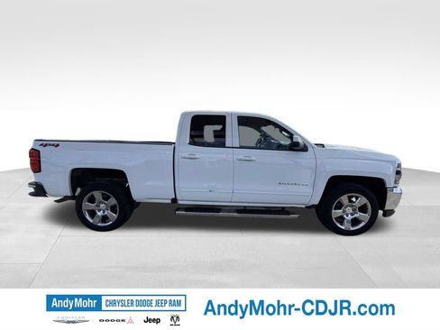 Used 2018 Chevrolet Silverado 1500 LT w/ All Star Edition AWD/4WD image 8