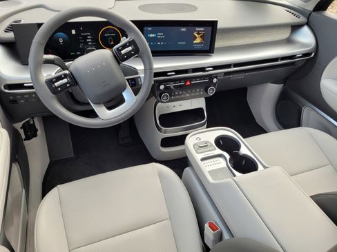 Certified 2026 Hyundai Ioniq 9 Limited image 18