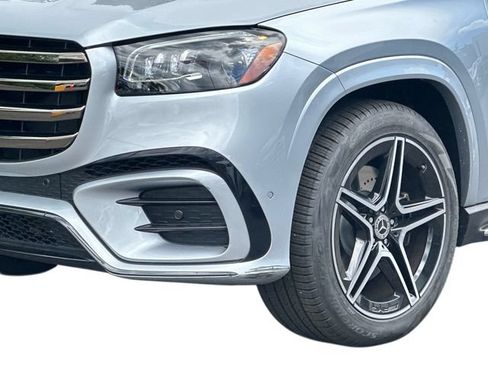 Certified 2024 Mercedes-Benz GLS 450 4MATIC image 7