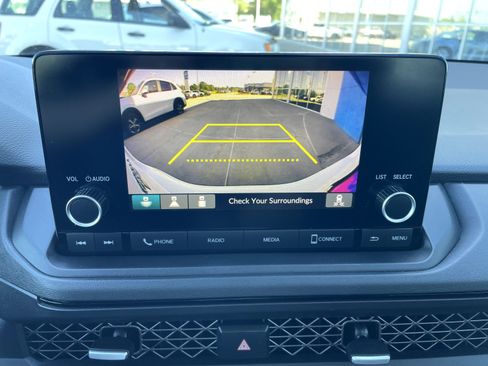 Certified 2025 Honda Accord SE image 18