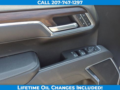 Used 2025 GMC Sierra 1500 SLT AWD/4WD image 11