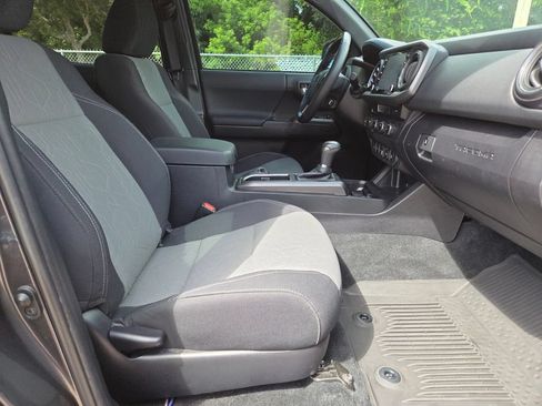 Used 2023 Toyota Tacoma TRD Sport w/ Advanced Technology Package AWD/4WD image 14