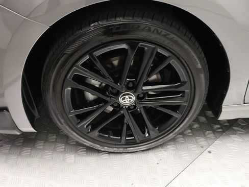 Certified 2025 Toyota Camry SE w/ Convenience Package FWD image 4