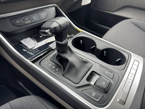 New 2026 Kia Carnival LX FWD image 20