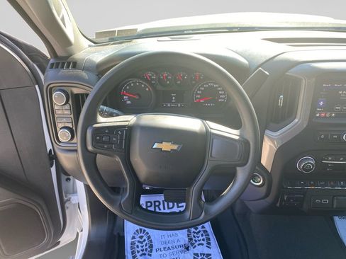 Used 2023 Chevrolet Silverado 1500 Custom AWD/4WD image 20