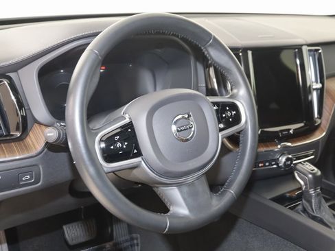 Used 2021 Volvo XC60 T5 Inscription w/ Protection Package Premier image 6