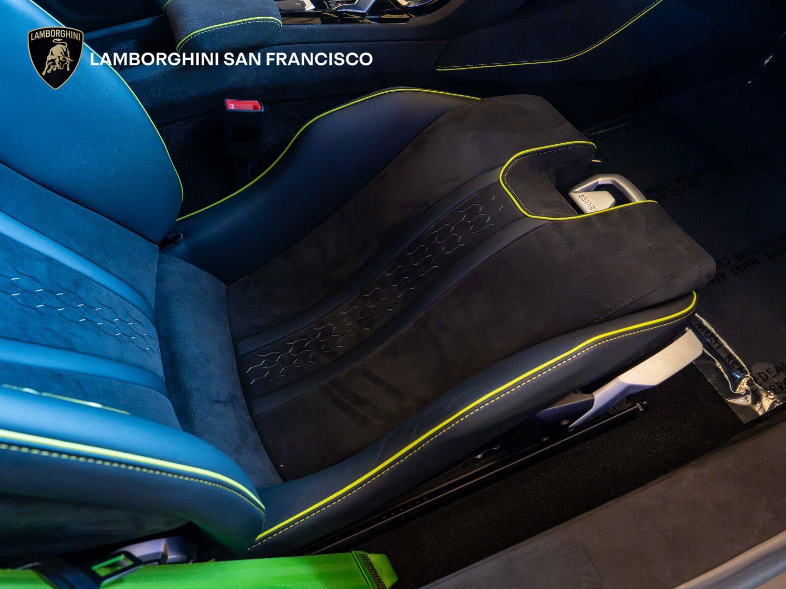 Used 2024 Lamborghini Huracan Sterrato AWD/4WD image 21