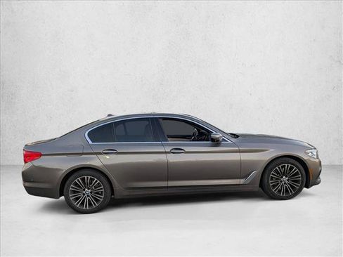 Used 2018 BMW 530i image 4