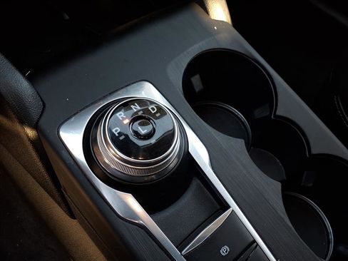 Used 2021 Ford Escape Titanium w/ Titanium Elite Package image 24