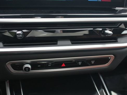 Certified 2024 BMW X7 M60i w/ Executive Package AWD/4WD image 16