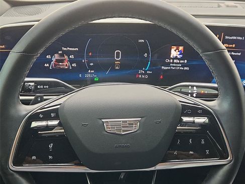 Used 2024 Cadillac Lyriq Sport AWD/4WD image 16