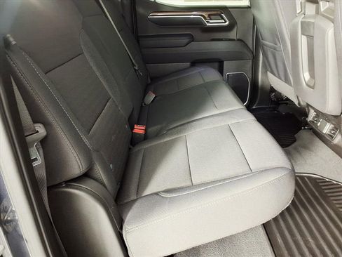 Used 2024 Chevrolet Silverado 1500 LT image 13