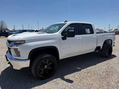 Used 2022 Chevrolet Silverado 2500 LT w/ Fleet Comfort Package AWD/4WD image 5
