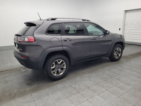 Used 2019 Jeep Cherokee Trailhawk w/ Cold Weather Group image 10