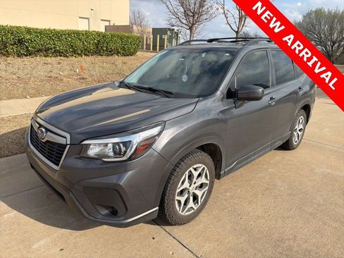 Used 2020 Subaru Forester Premium image 9