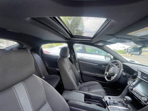 Used 2019 Honda Civic EX image 3