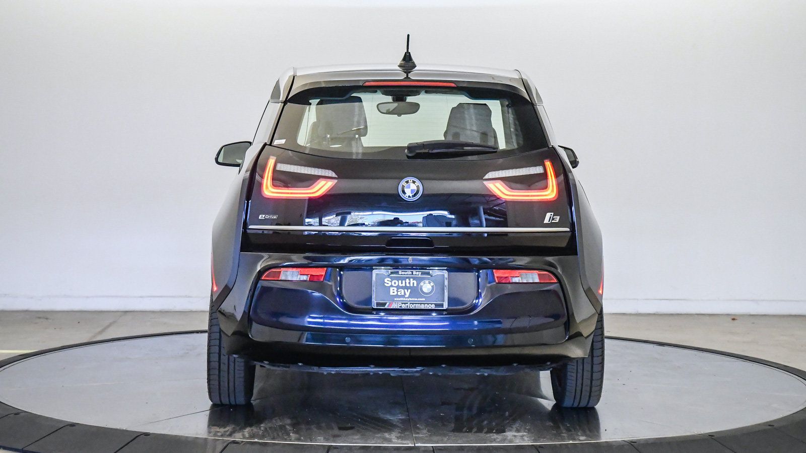 Used 2019 BMW i3 w/ Range Extender RWD image 3