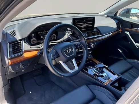 Used 2023 Audi Q5 2.0T Premium Plus w/ Premium Plus Package AWD/4WD image 13