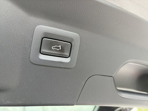 Used 2022 MAZDA CX-9 Touring AWD/4WD image 32