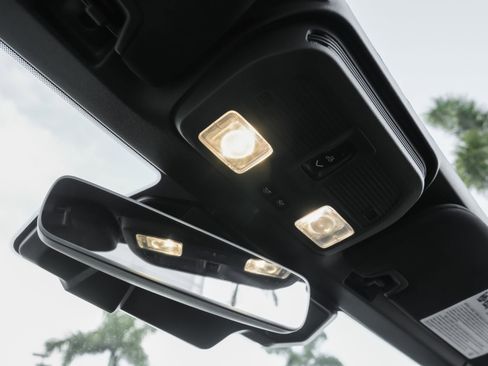 Used 2024 Ford Mustang Premium image 17