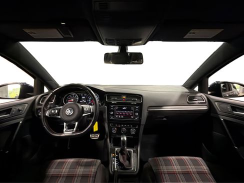 Used 2018 Volkswagen GTI S FWD image 38
