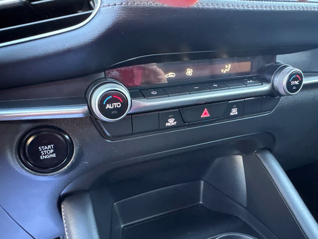 Used 2022 MAZDA MAZDA3 s FWD image 26