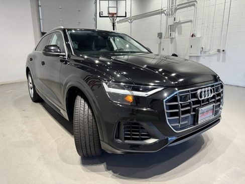 Used 2022 Audi Q8 Premium Plus image 2