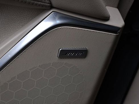 Used 2017 Cadillac Escalade ESV Luxury image 48