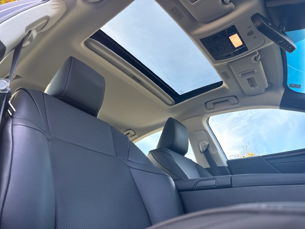 Used 2020 Lexus ES 350 w/ Premium Package FWD image 16