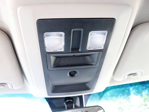 Used 2024 RAM 1500 Classic SLT AWD/4WD image 39