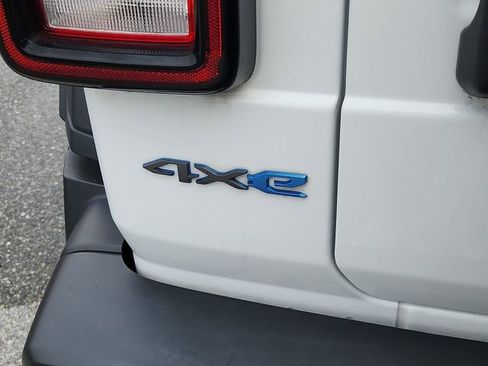 Used 2023 Jeep Wrangler Unlimited image 29