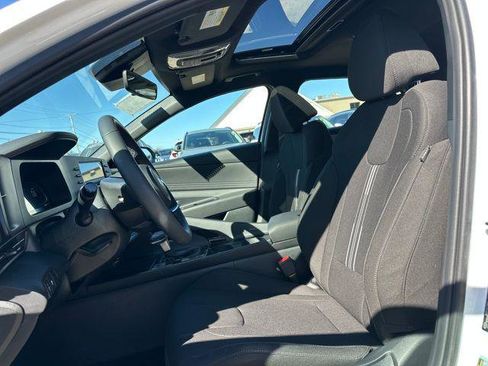 New 2026 Hyundai Elantra SEL Sport Premium FWD image 7
