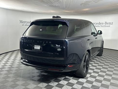 Used 2023 Land Rover Range Rover SE AWD/4WD image 7