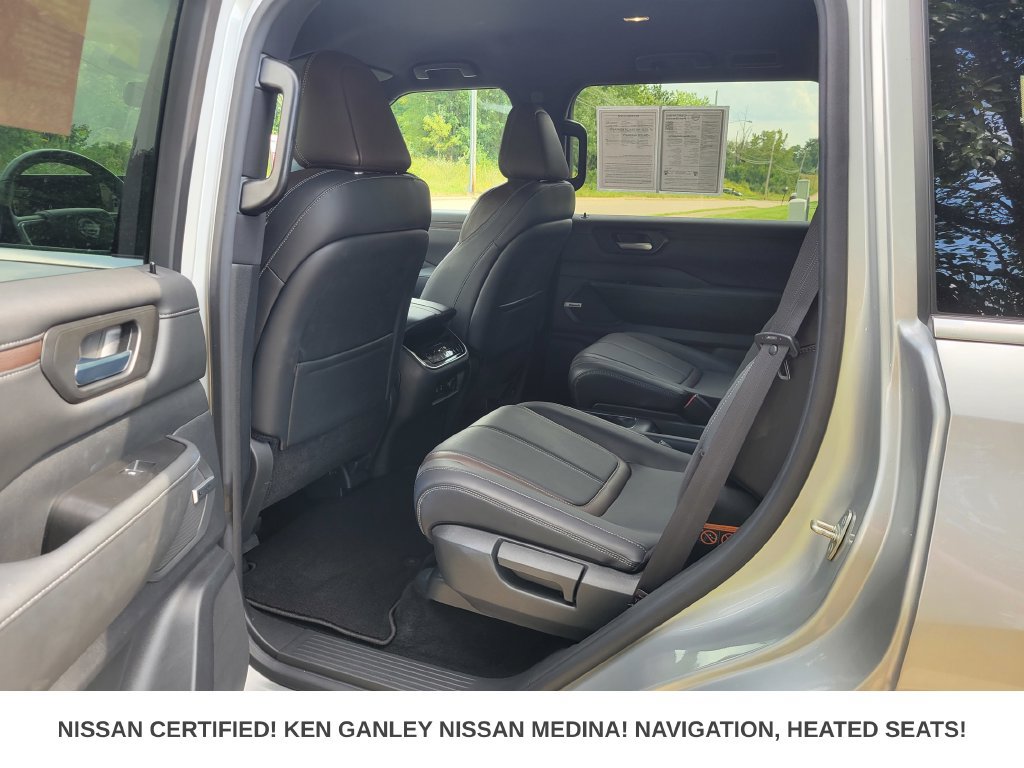 Certified 2025 Nissan Armada SL w/ Captain's Chari Seat Package AWD/4WD image 41