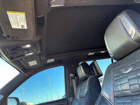 Used 2021 Cadillac Escalade Sport Platinum image 18