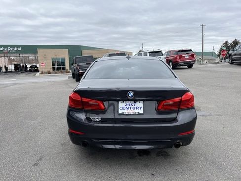 Used 2018 BMW 530i w/ Premium Package image 9