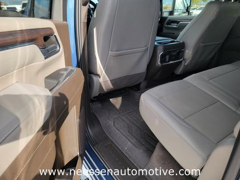 Used 2024 GMC Sierra 2500 SLT w/ Texas SLT Premium Package image 13