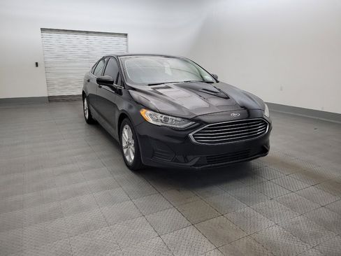 Used 2020 Ford Fusion SE FWD image 13